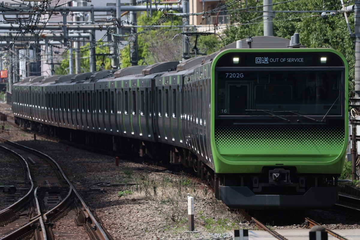 JR東日本 東京総合車両センター本区 E235系 トウ16編成