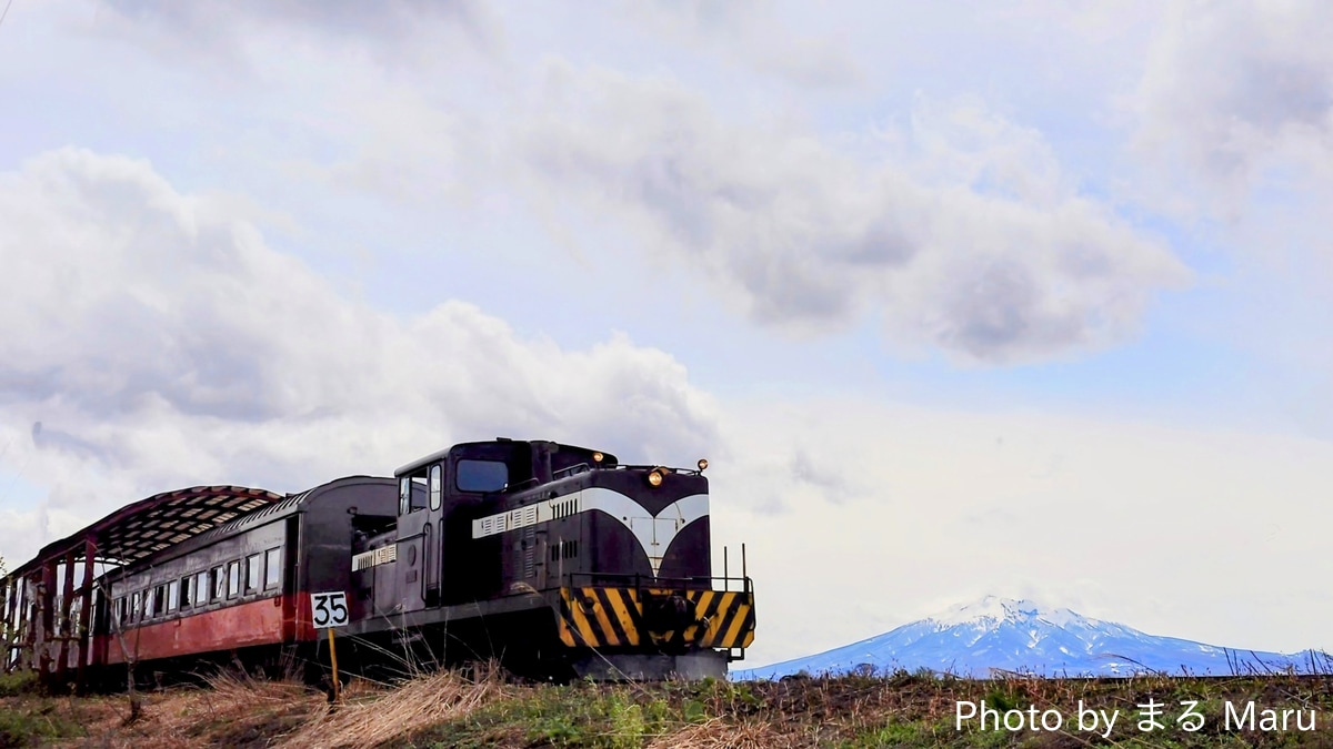 津軽鉄道 津軽五所川原機関区 DD350形 DD352