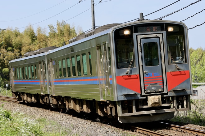 後藤総合車両所運用検修センターキハ1211を松崎～泊間で撮影した写真