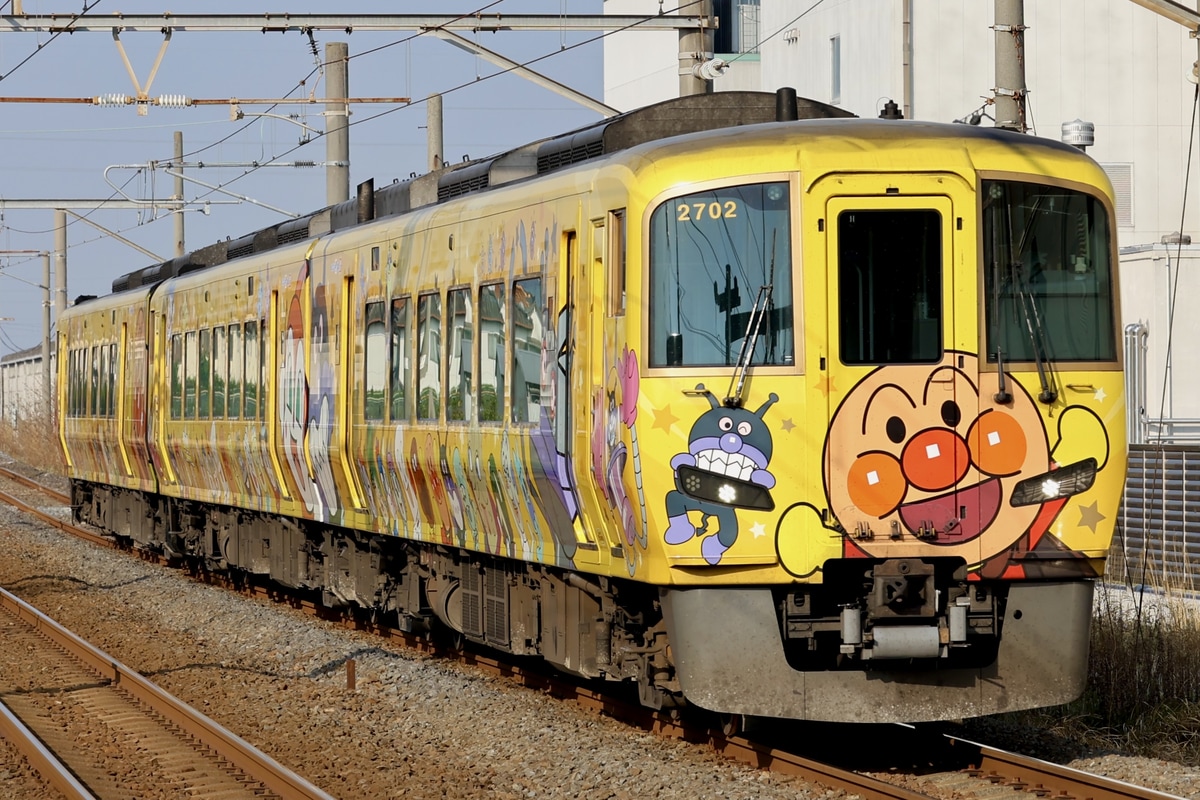 JR四国 高知運転所 2700系 2702