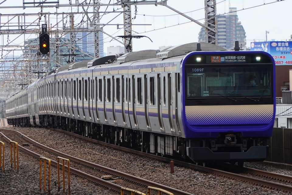 JR東E235系クラF-41編成<br class="br-sp" />(F-41編成)(クラF-41)の写真