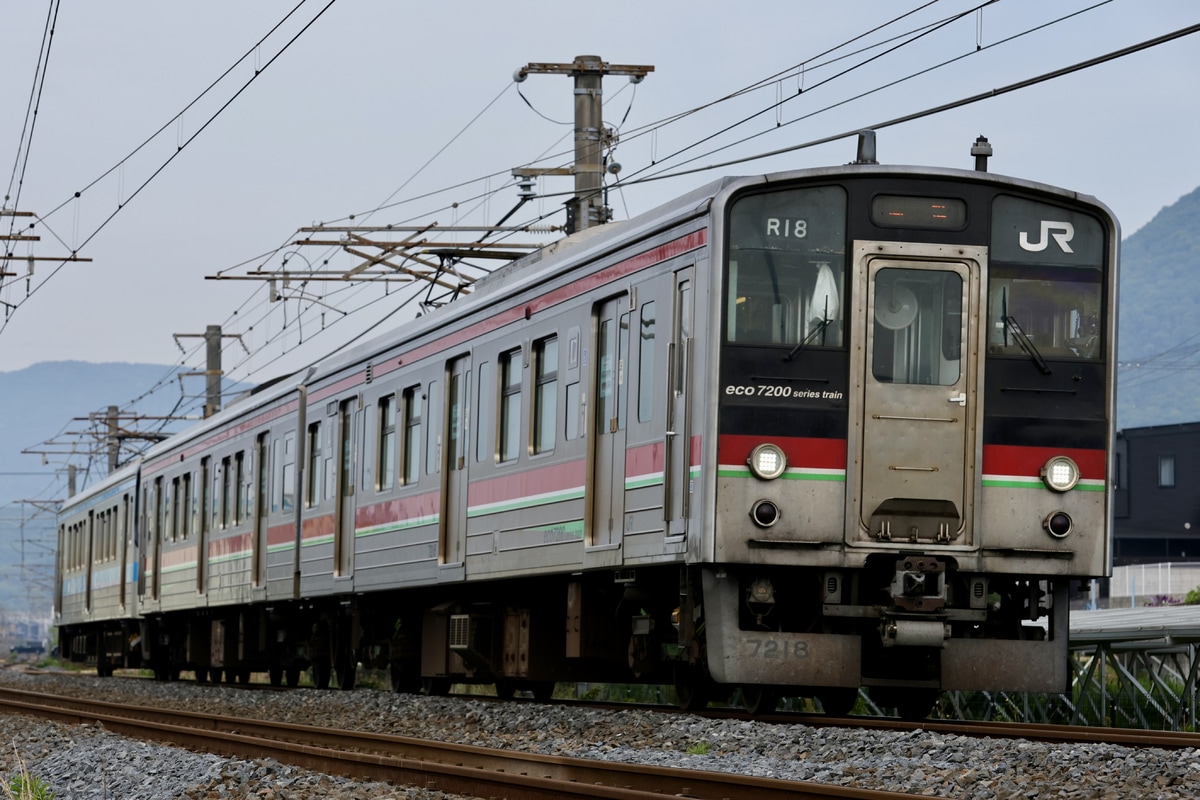 JR四国 高松運転所 7200系 R18編成