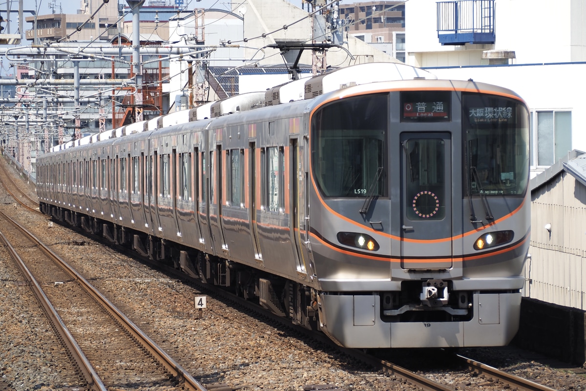 JR西日本  323系 LS19編成
