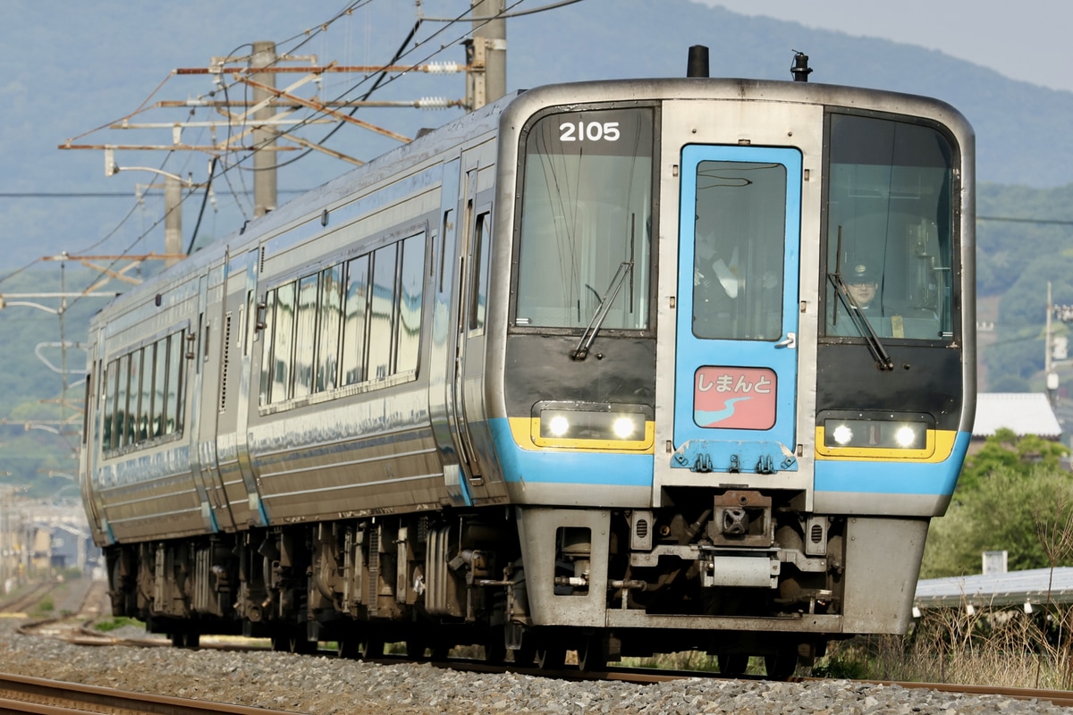 JR四国 松山運転所 2000系 2105