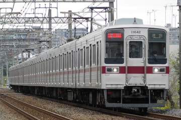 by田