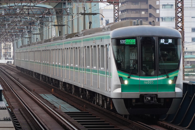 16000系16005Fを厚木駅で撮影した写真