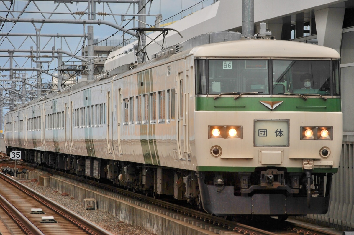 能勢電鉄  185系 B6