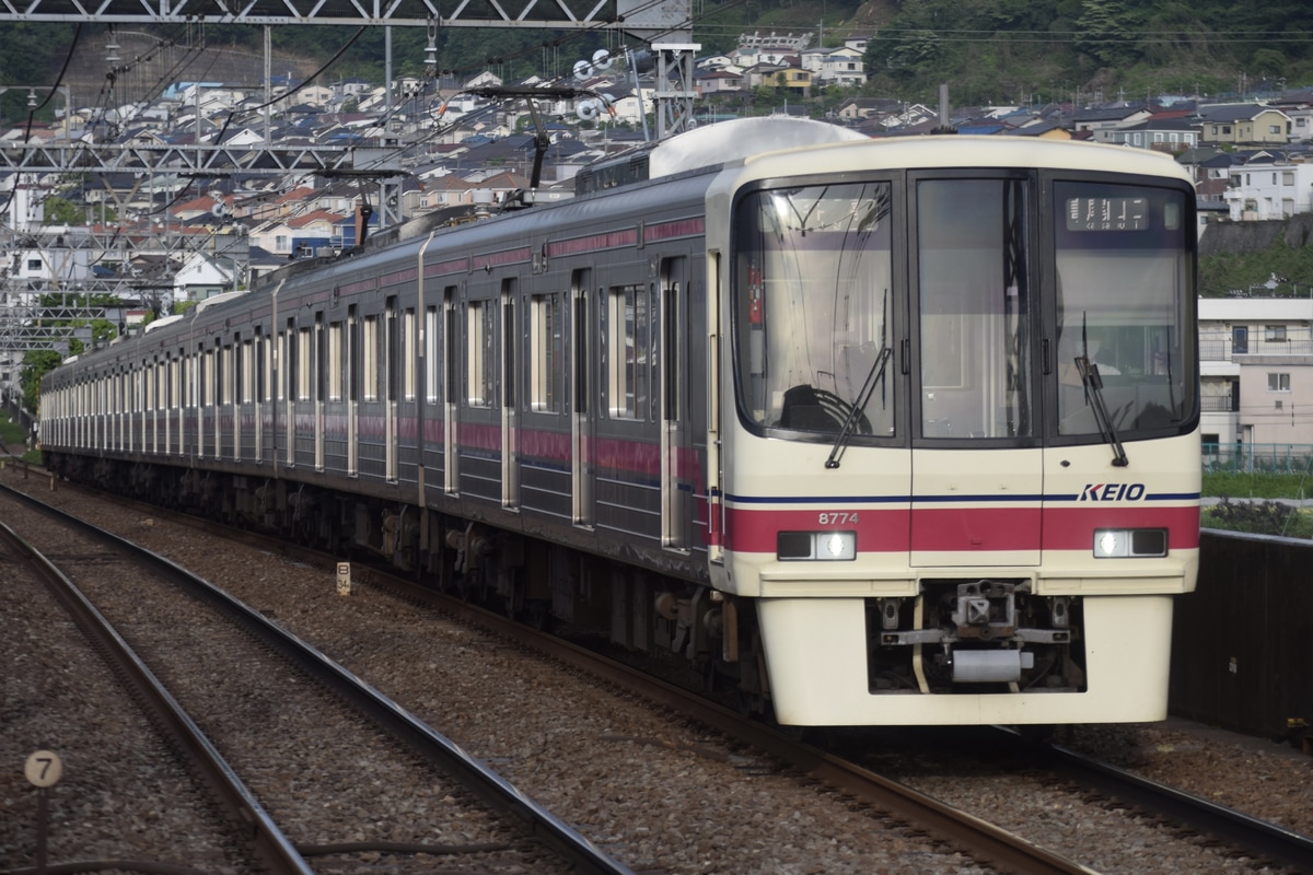 京王電鉄 若葉台検車区 8000系 8724F