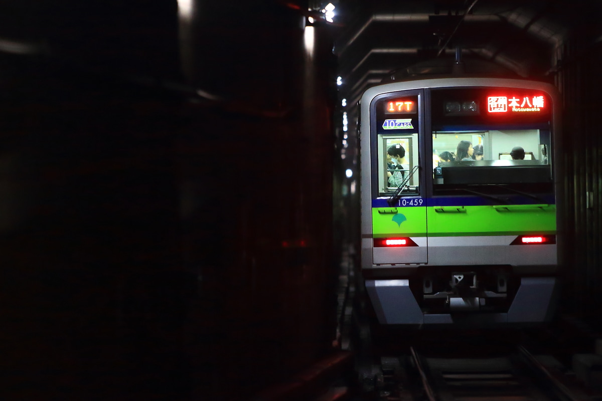 東京都交通局 大島車両検修場 10-300形 10-450F