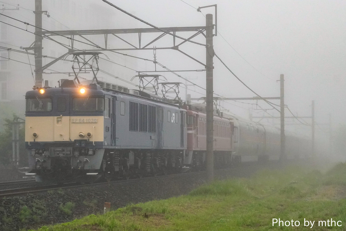 JR東日本 新潟車両センター EF64 1030