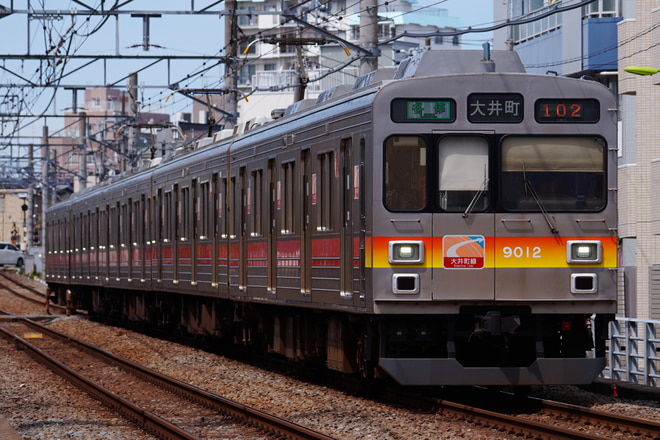長津田検車区9000系9012Fを九品仏～自由が丘間で撮影した写真