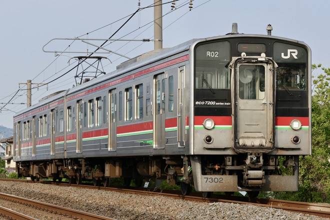 高松運転所7200系R02編成を讃岐塩屋～多度津間で撮影した写真