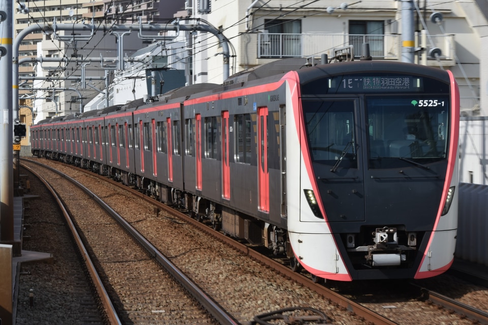都営5500形5525編成<br class="br-sp" />(5525F)の写真