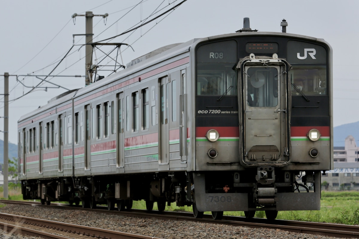 JR四国 高松運転所 7200系 R08編成