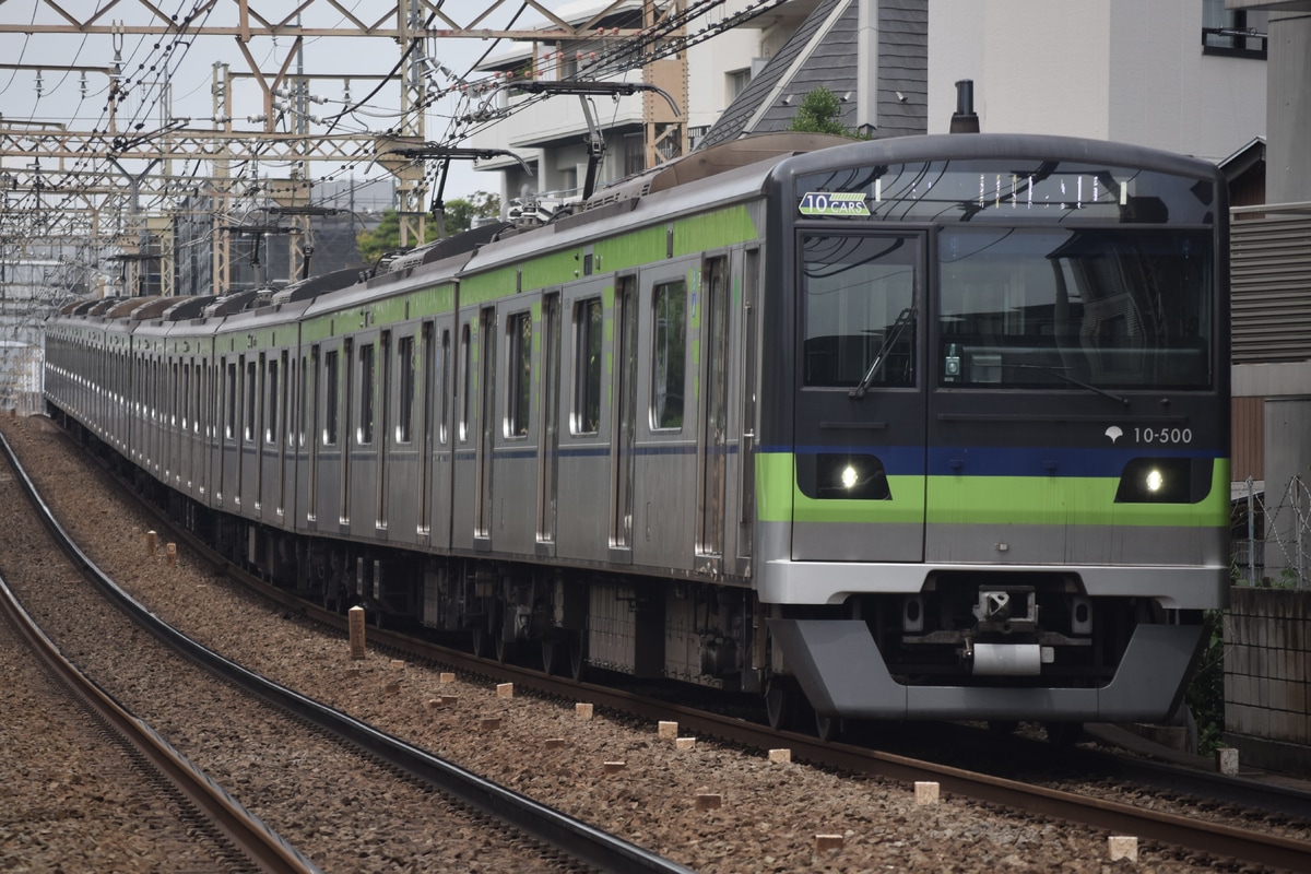 東京都交通局 大島車両検修場 10-300形 10-500F