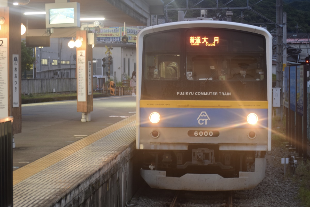 富士急行  6000系 6001F