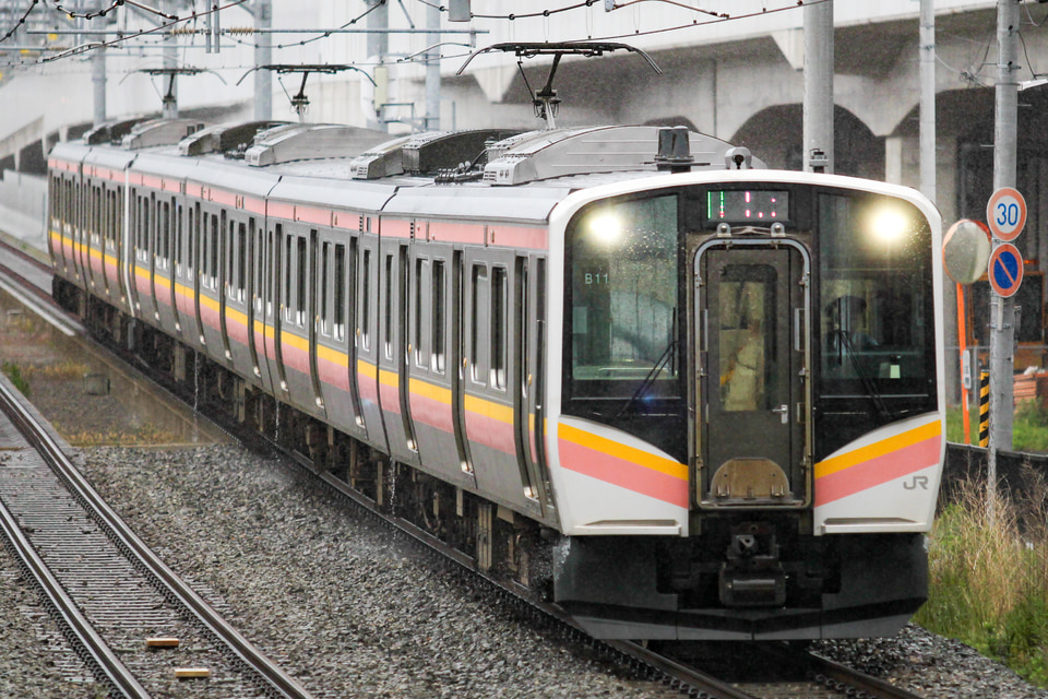 JR東E129系ニイB11編成<br class="br-sp" />(ニイB11)の写真