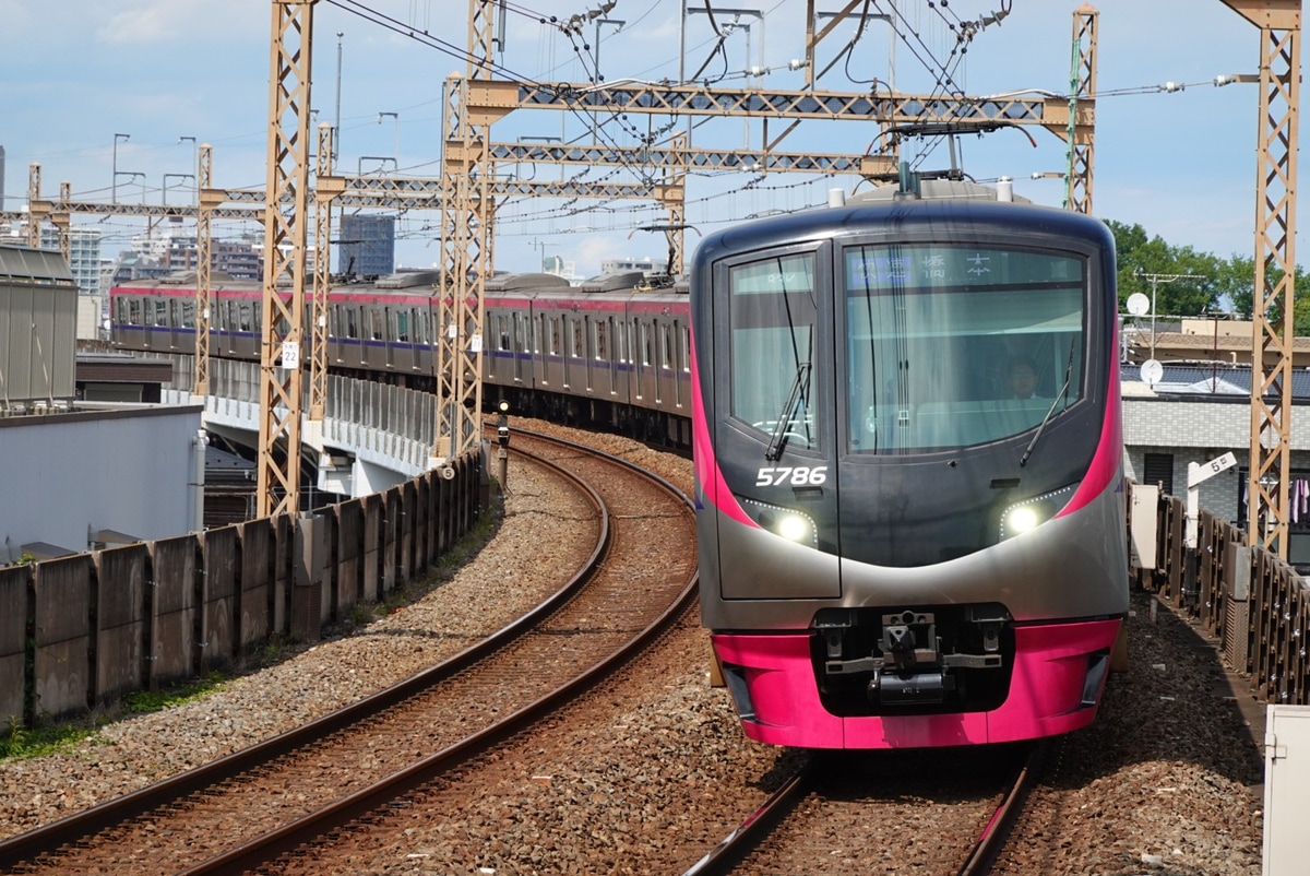 京王電鉄  5000系 5786F