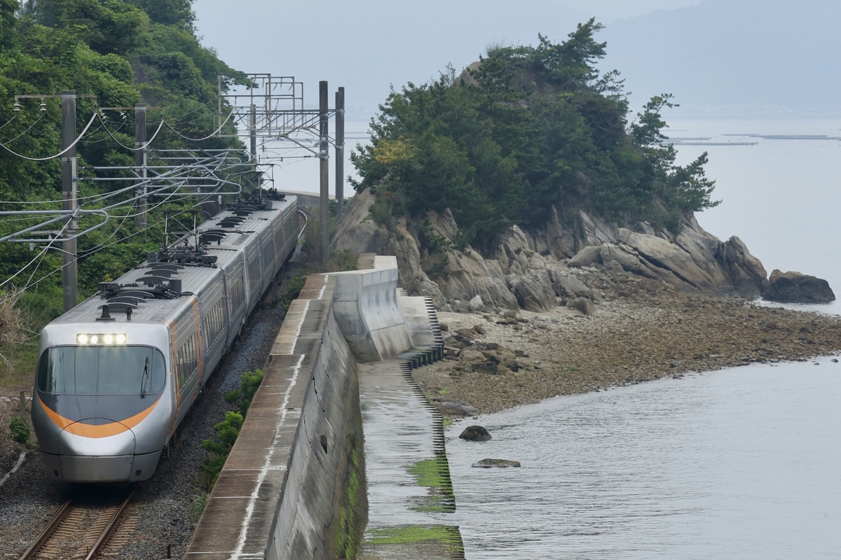 JR四国 松山運転所 8000系 L5編成