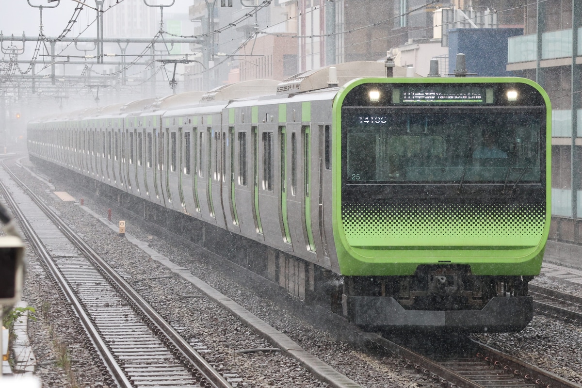JR東日本 東京総合車両センター本区 E235系 トウ25編成