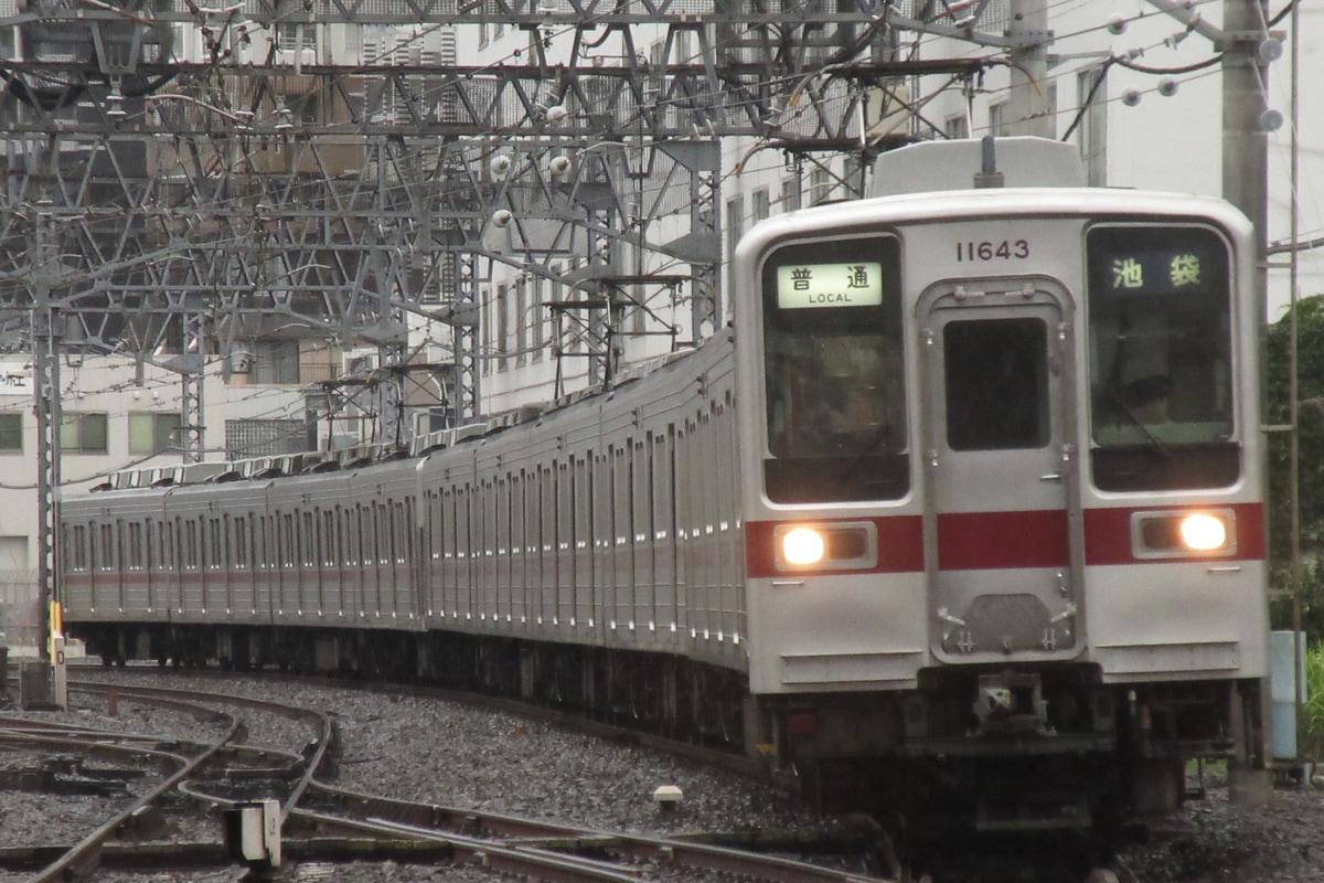 東武鉄道 森林公園検修区 10030型 11643F