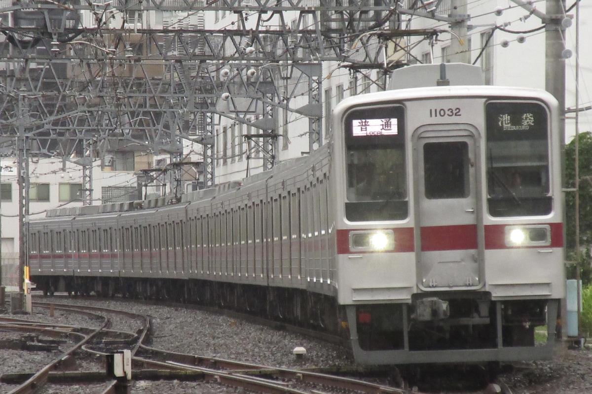 東武鉄道 森林公園検修区 10030型 11032F