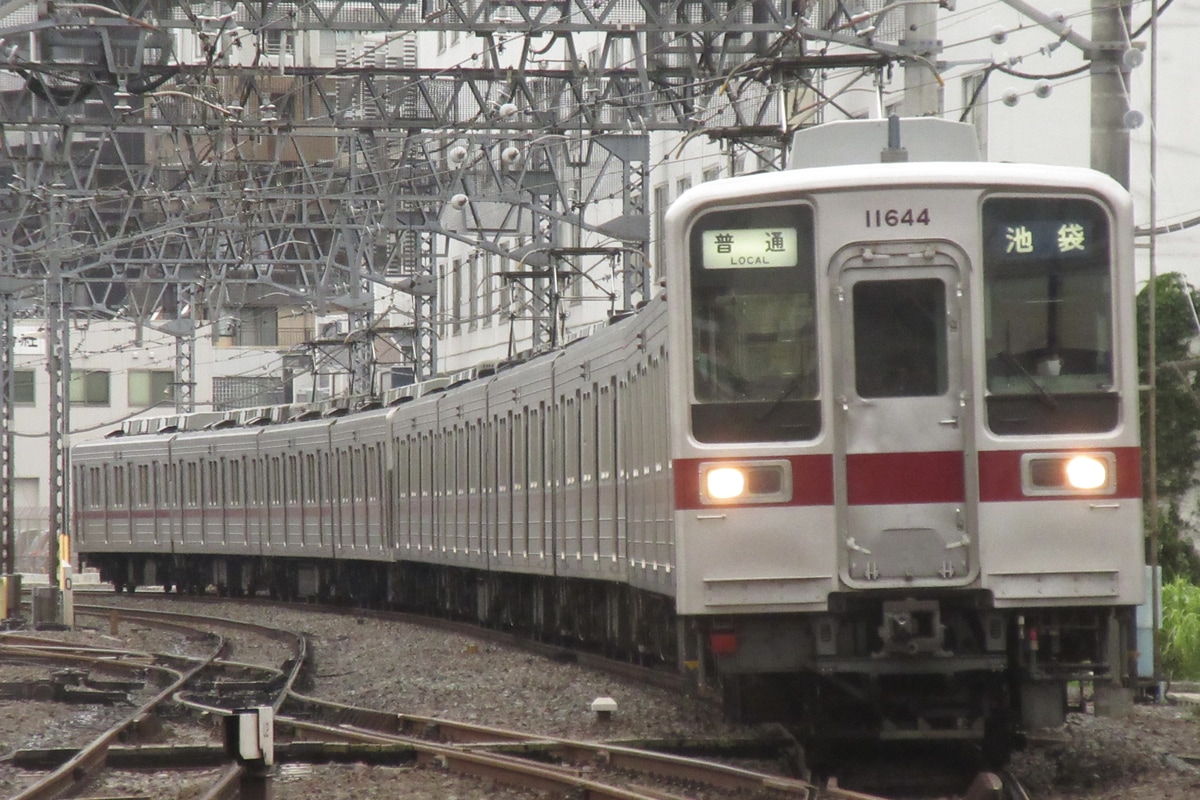 東武鉄道 森林公園検修区 10030型 11644F