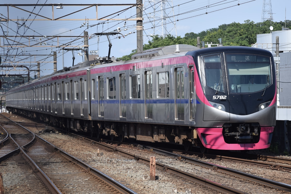 京王電鉄 若葉台検車区 5000系 5732F