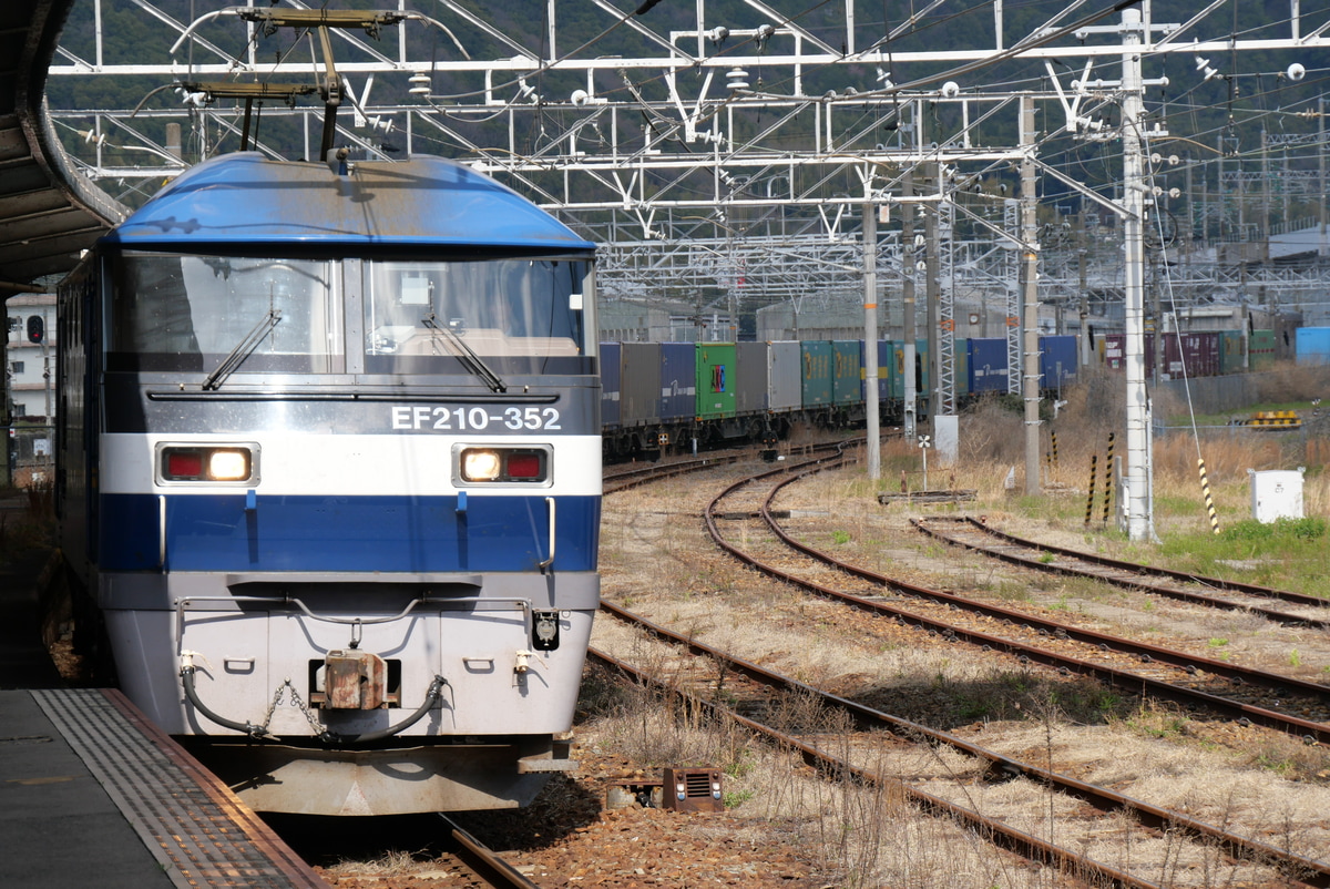 JR貨物 吹田機関区 EF210 352