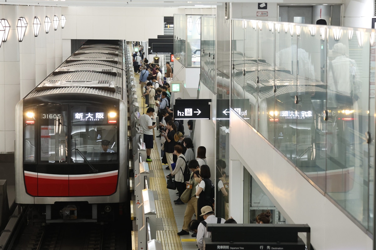 大阪市高速電気軌道 中百舌鳥検車場 30000系 31605F