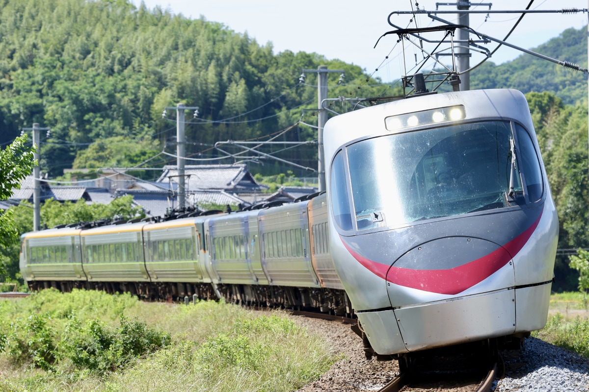 JR四国 松山運転所 8000系 L1編成