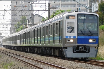 西武鉄道6000系6102Fを東伏見～武蔵関間で撮影した画像