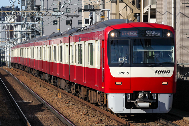金沢検車区1000形1701Fを立会川駅で撮影した写真