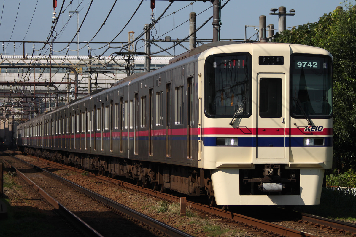 京王電鉄 若葉台検車区 9000系 9742f