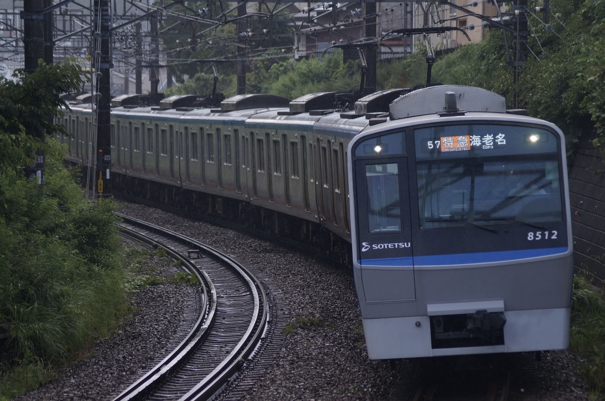 相模鉄道 かしわ台車両センター 8000系 8712f