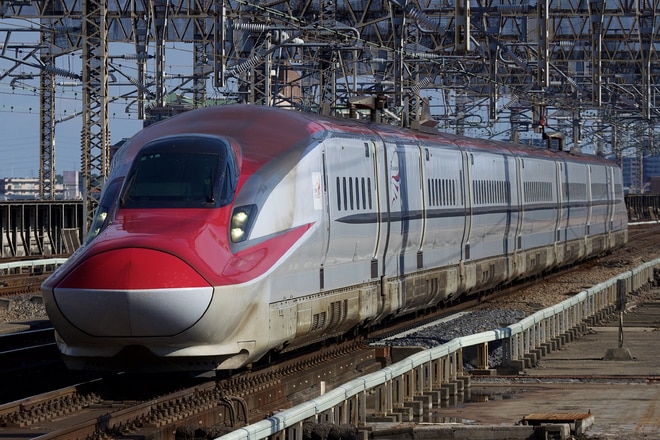 新幹線総合車両センターE6系Z15編成を大宮駅で撮影した写真