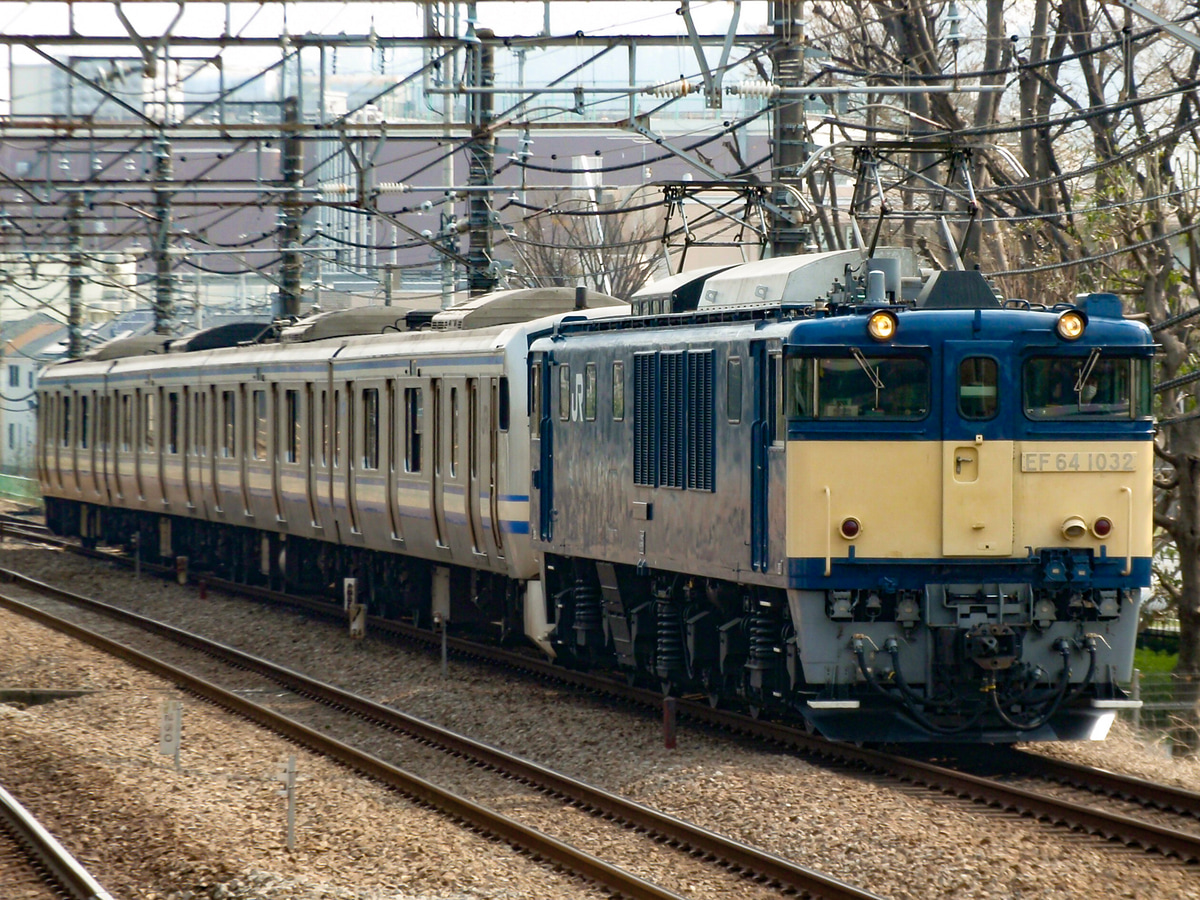 JR東日本 長岡車両センター EF64 1032