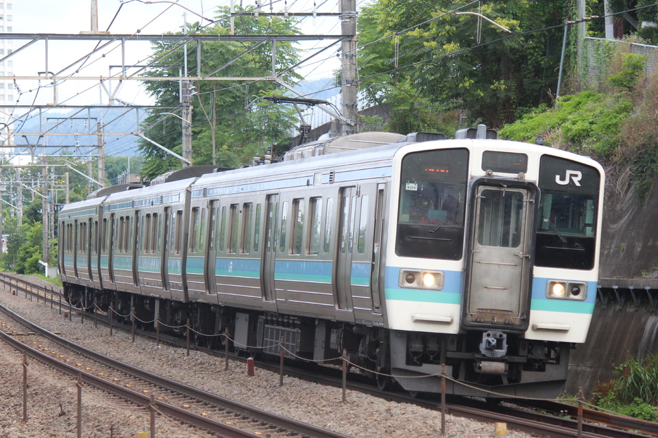 JR東211系ナノN325編成<br class="br-sp" />(ナノN325)の写真