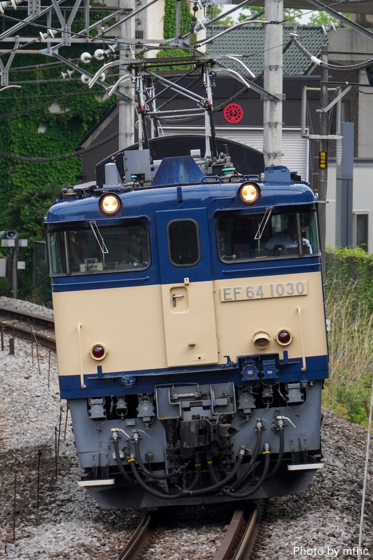 JR東日本 新潟車両センター EF64 1030