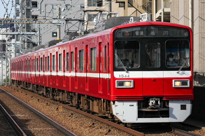 新町検車区1500形1541Fを立会川駅で撮影した写真