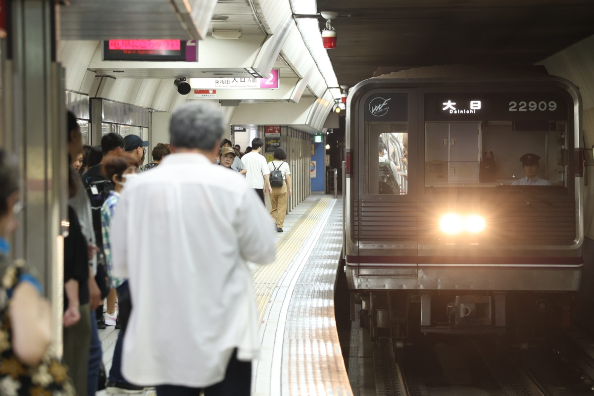 大阪市高速電気軌道 大日検車場 22系 22609F