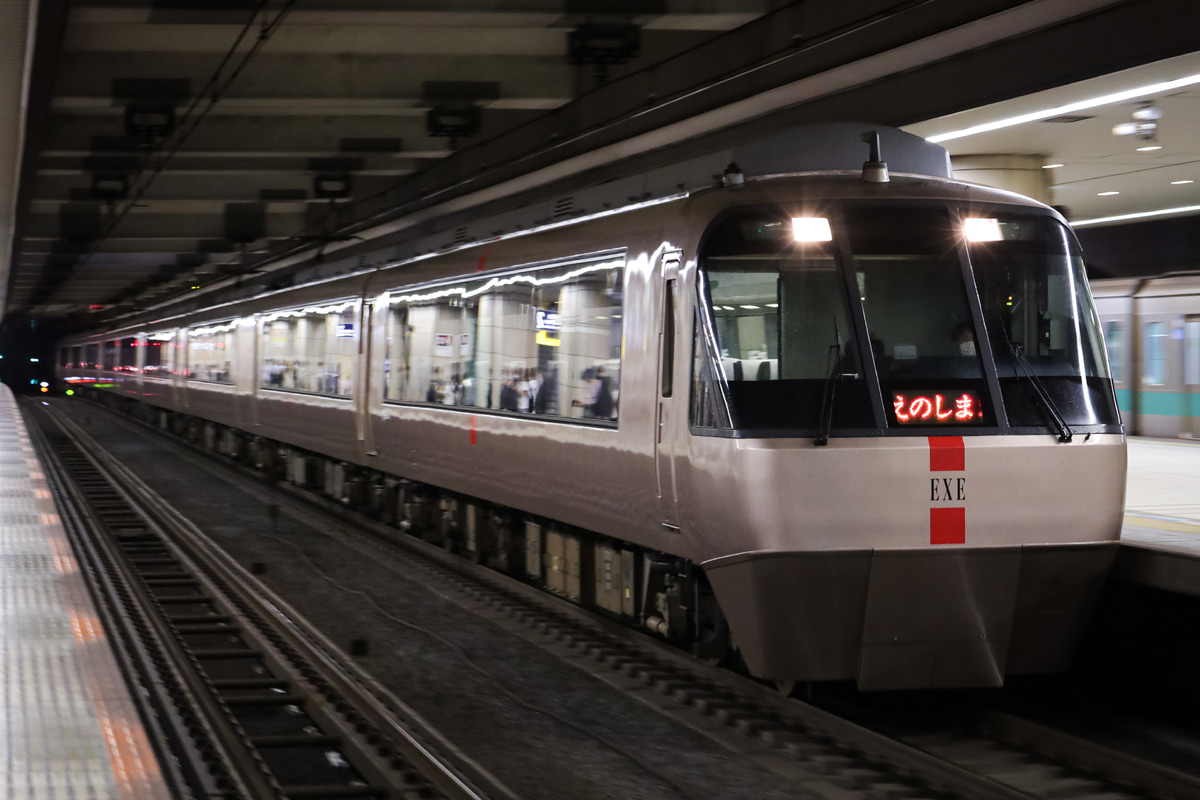 小田急電鉄 海老名検車区 30000形 30057F