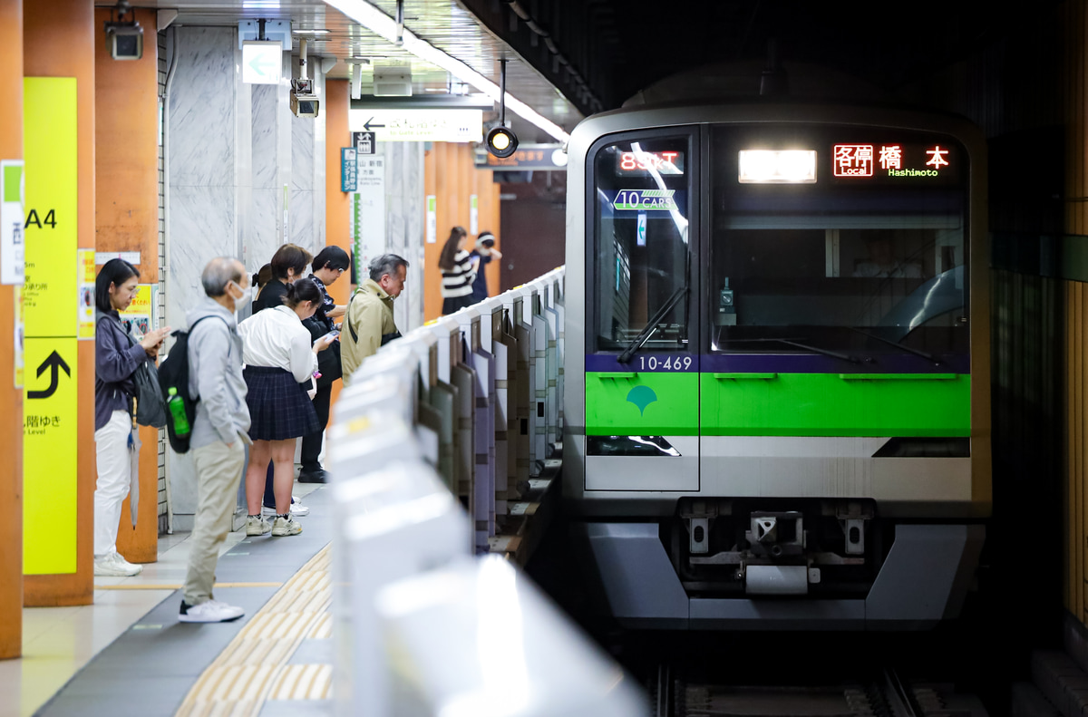 東京都交通局 大島車両検修場 10-300形 10-460F