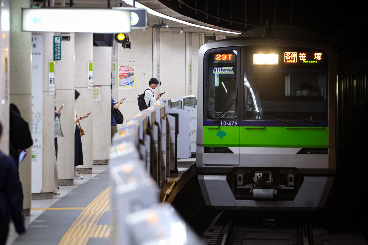 東京都交通局 大島車両検修場 10-300形 10-470F