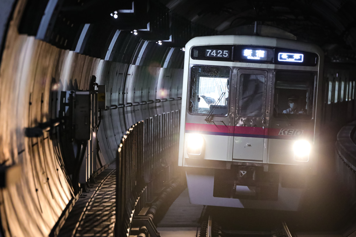 京王電鉄 若葉台検車区 7000系 7425F