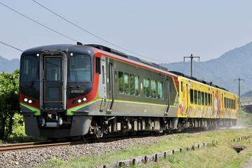JR四国2700系2802を琴平～塩入間で撮影した画像