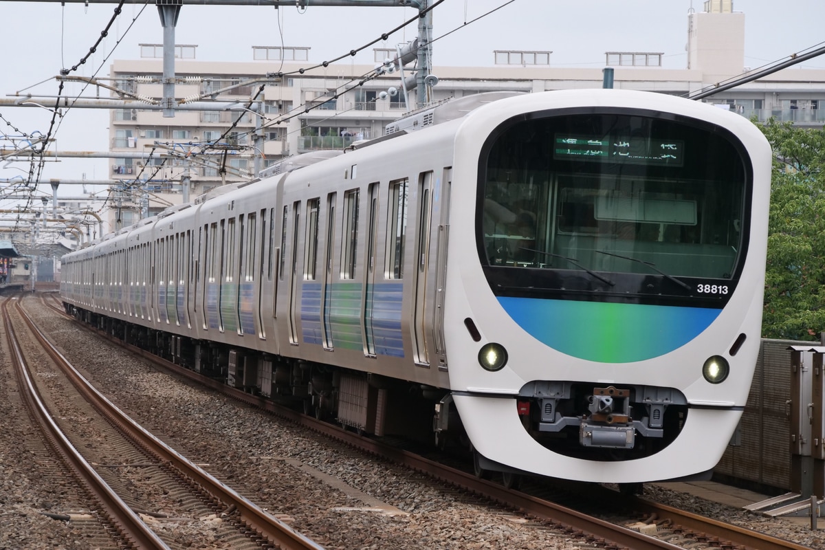 西武鉄道  30000系 38113F