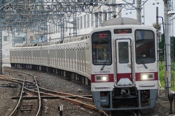 東武鉄道30000系31603Fを下板橋駅で撮影した画像