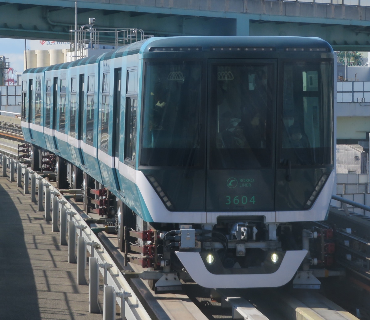 神戸新交通  3000形 04編成