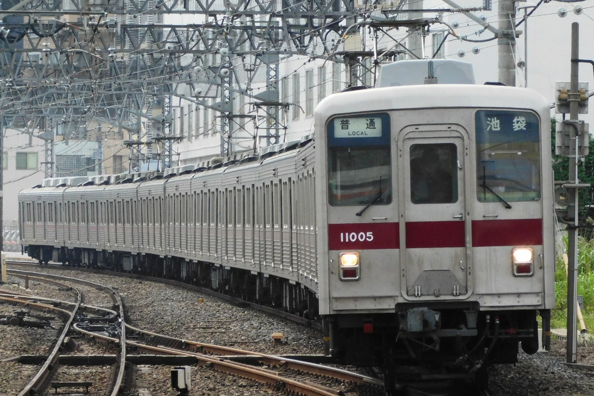 東武鉄道 森林公園検修区 10000系 11005F